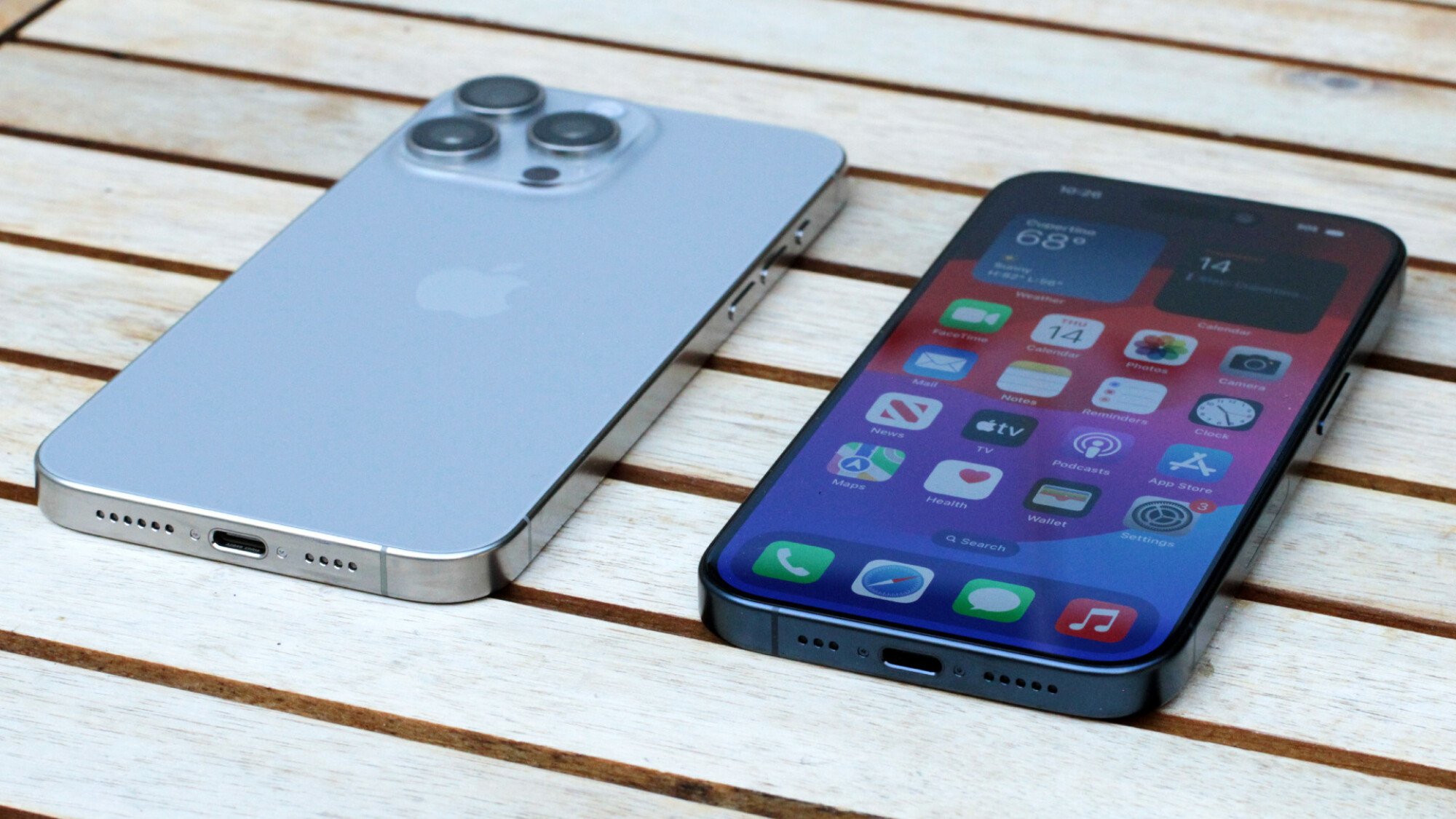 Apple iPhone 15 Pro and Pro Max